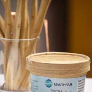 oral care tooth and gum powder freshens breath